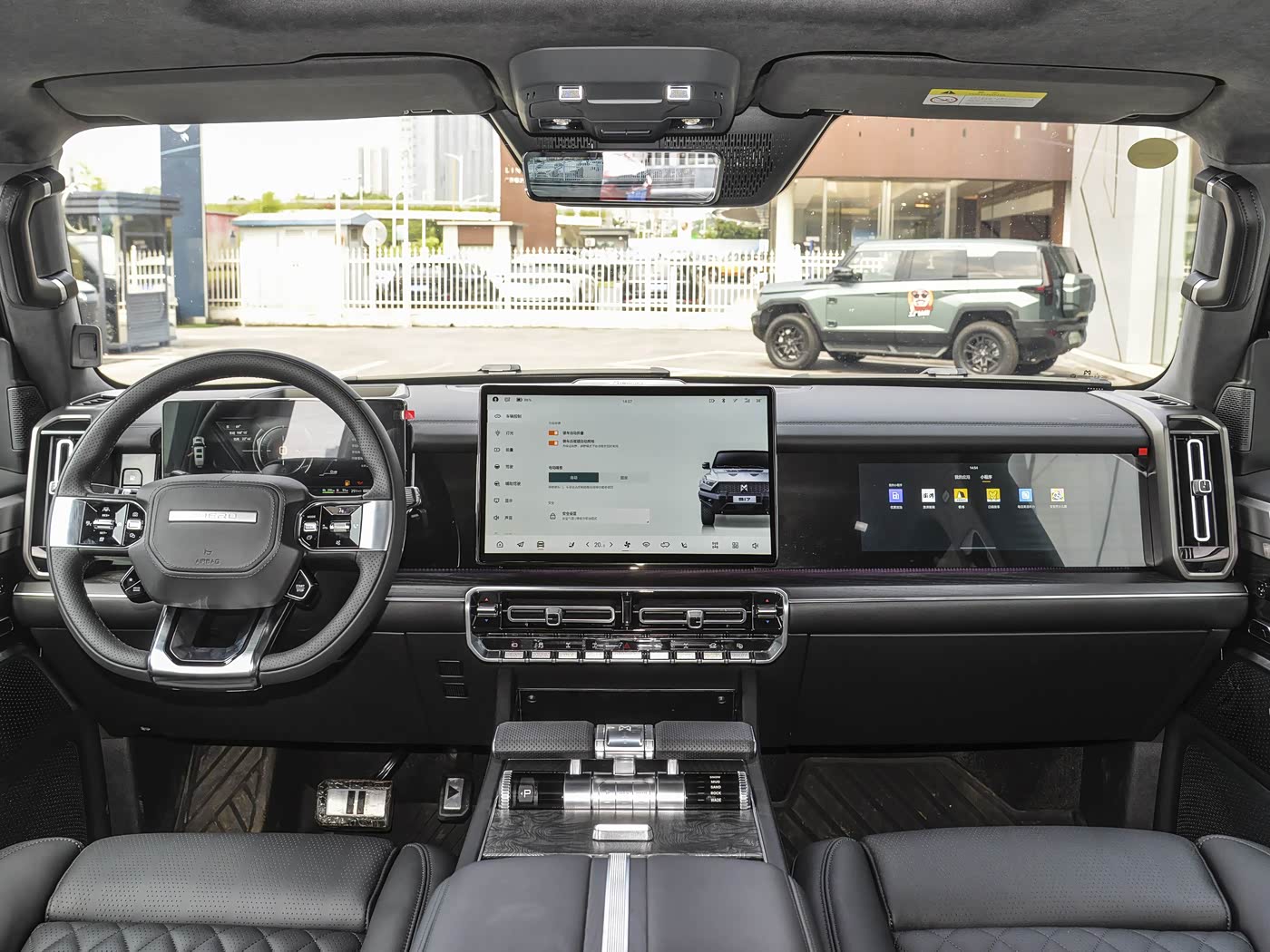 2026款猛士917上市！63.77万起配机甲外观，四电机系统，续航出色