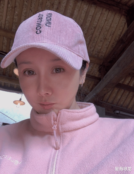 孙菲菲官宣离婚,爆料婚后房子车子都是女方买的,暗示前夫吃软饭