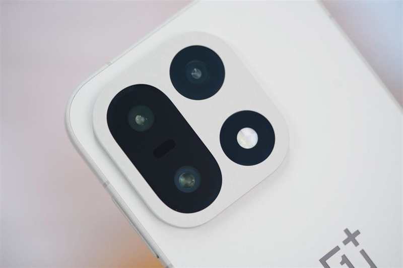 性能至上！ 一加 15評測：風馳游戲內核賦能 第五代驍龍8至尊版釋放極致戰力