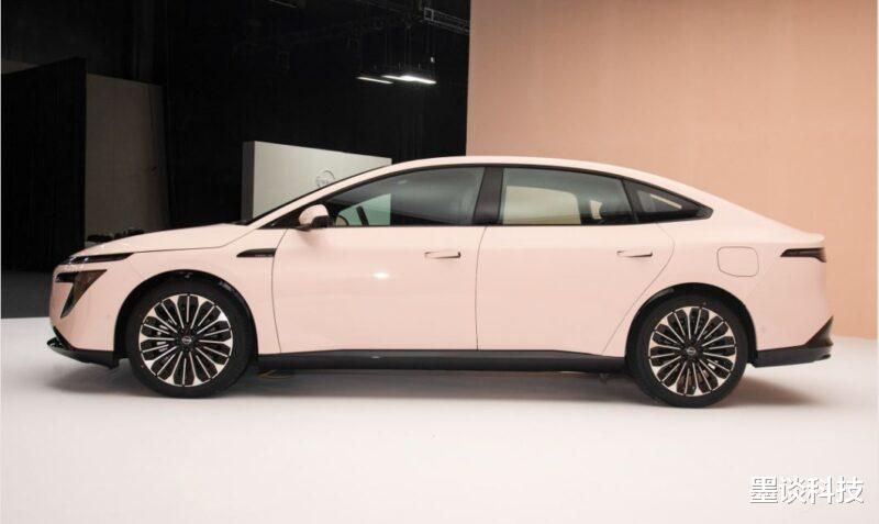 东风-日产N7纯电动轿车开始预订，仅限中国市场！