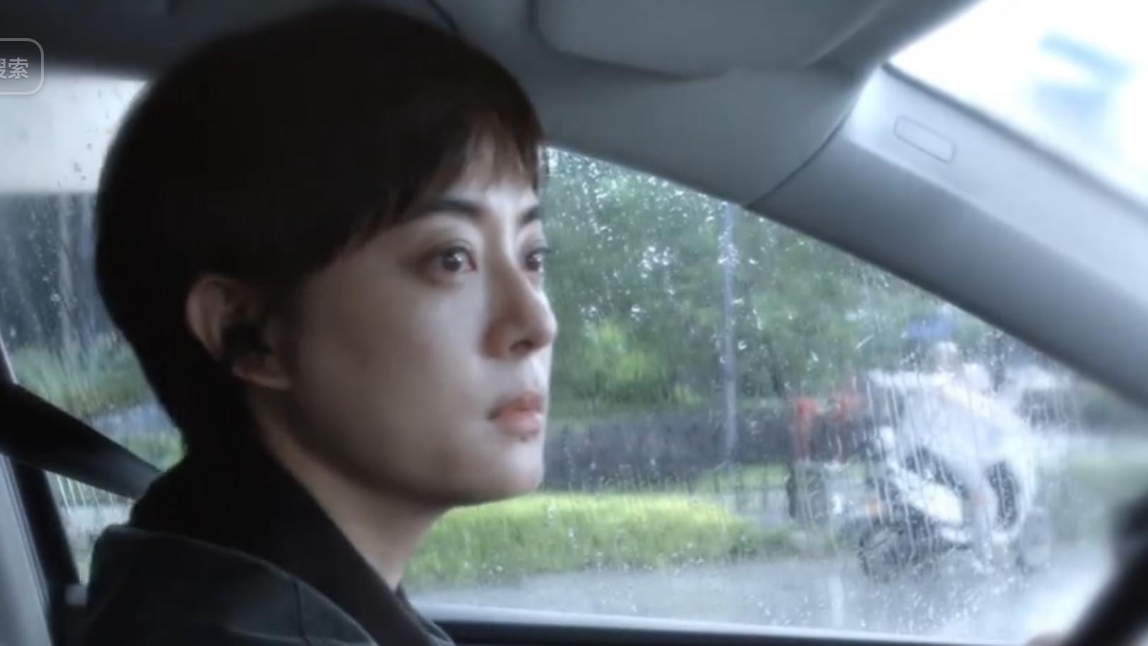 央视力荐《乌云之上》开播仅2天，观众差评不断，究竟出了什么问题？