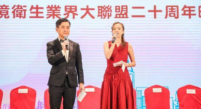 TVB“御用丫鬟”罕见秀恩爱！