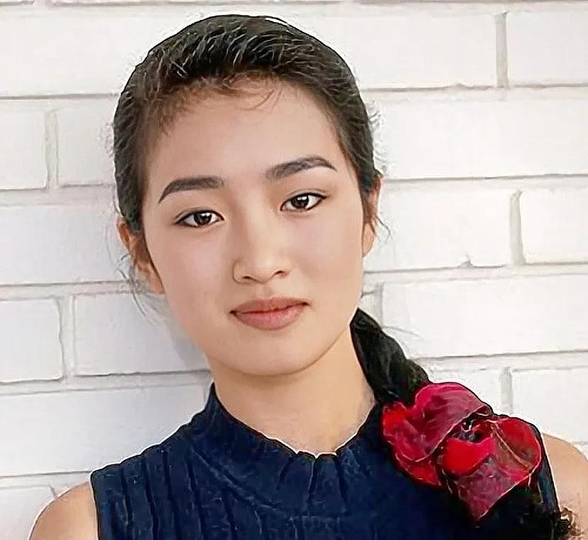 巩俐年轻时有多美?她的霸气与女人味,至今无人能比!