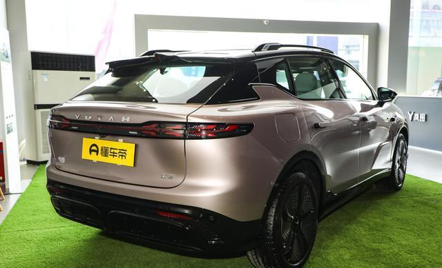又一款纯电大五座SUV，续航最高超900km