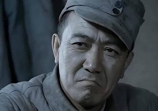 热血青春，荣耀绽放 ，军旅剧的魅力探寻！