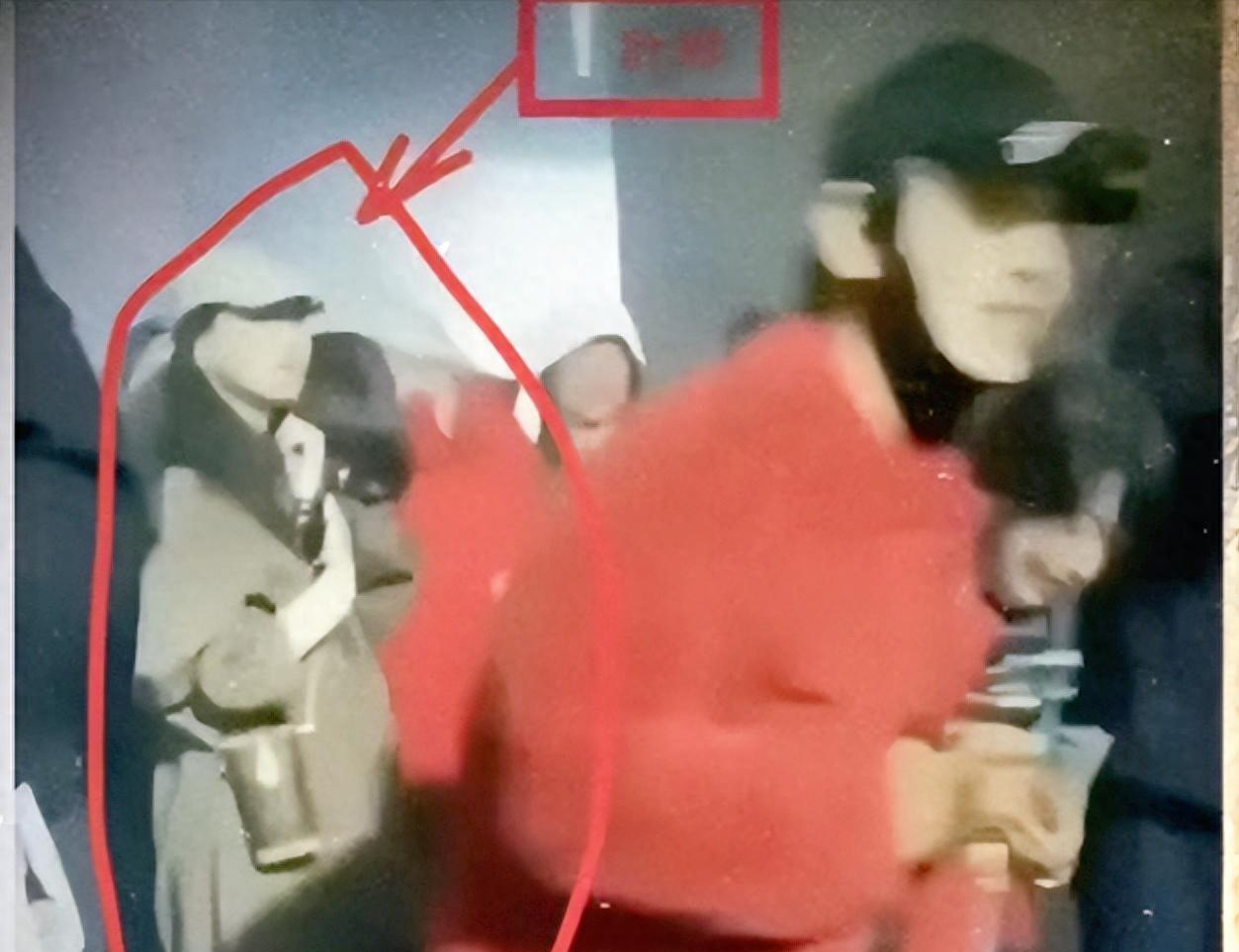 叶珂三胎成功卸货女儿，黄晓明满脸幸福，小海绵开启护妹模式