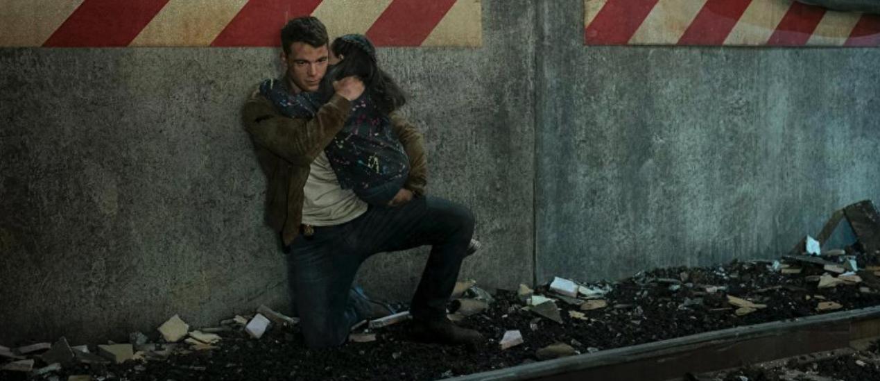 连刷全集，Netflix爽剧又霸榜了