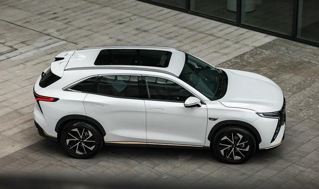 凯翼不再低调，推中型SUV“昆仑”，这颜值找不到槽点