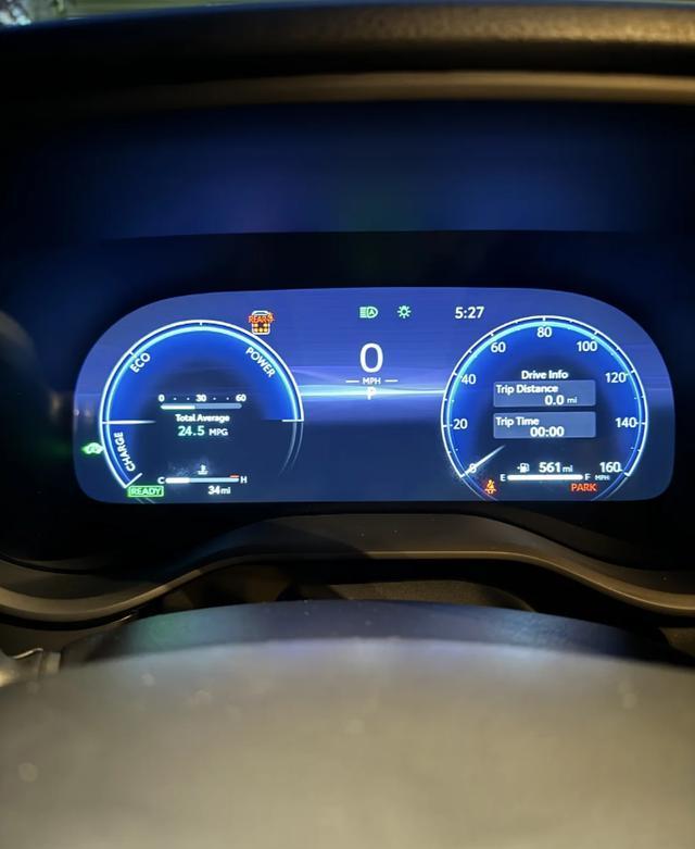 丰田赛那2025款破天荒大变样！混动加持爆250马力