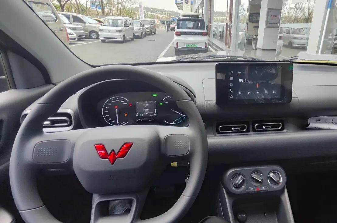 买五菱宏光跑货拉拉选增程还是纯电版，会不会亏本？来算清这笔账