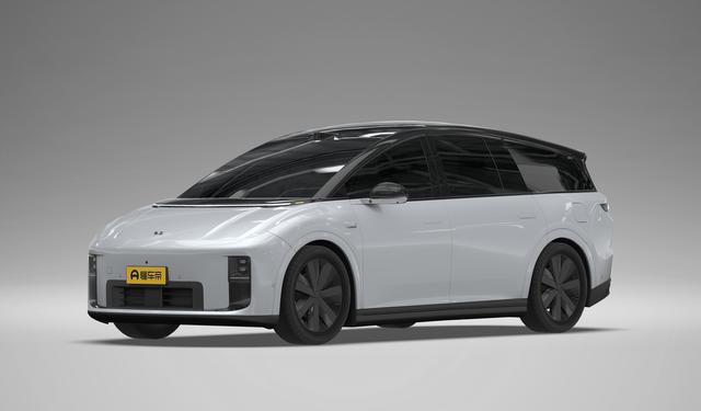 理想i8即将上市，造型新颖大气，内饰谍照曝光，预计7月上市