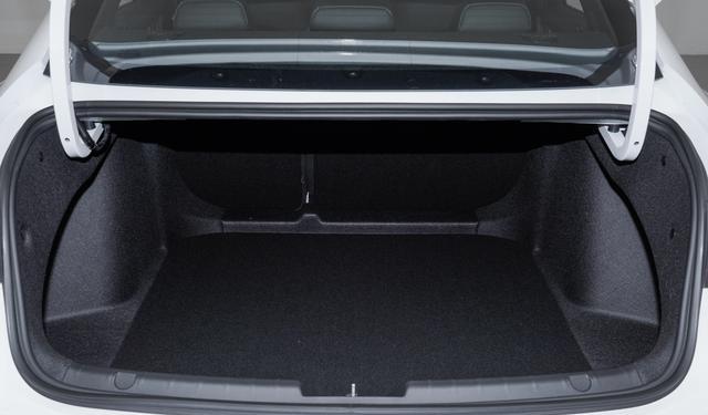 12 万买 2.0T 动力,油耗低至 6.6L,这款家轿很香