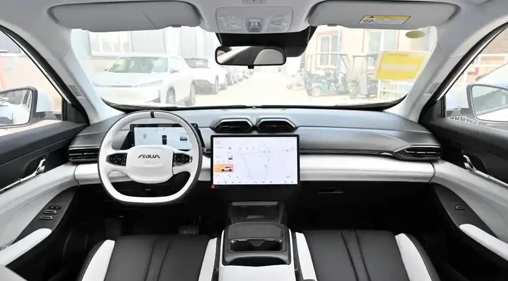 9万级混动SUV再添狠角色!2025款风神L7深度拆解:这次升级真能打