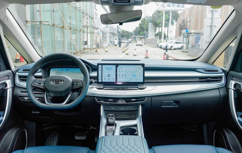 15万内6座MPV，吉利嘉际布局实用、油耗低，是否值得购入？