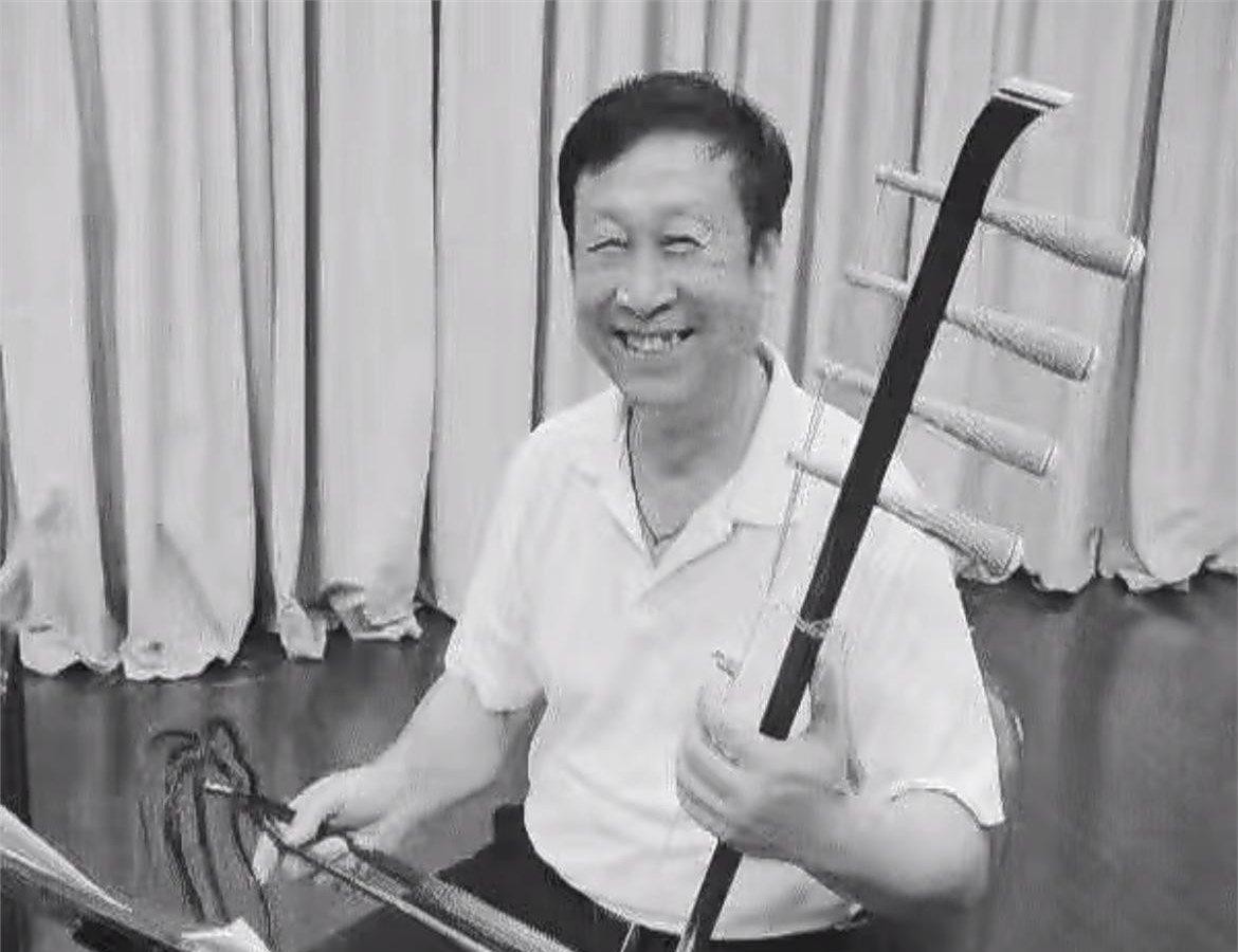天津曲艺巨匠陨落,德云社痛失四胡大师,一代传奇谢幕!