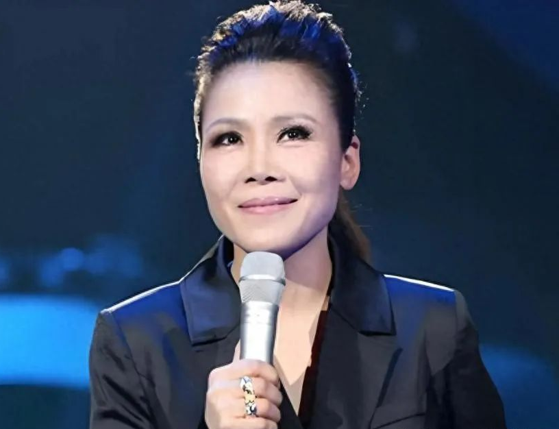 58岁定居澳洲生活的田震夫妇,已经走上了一条不归路