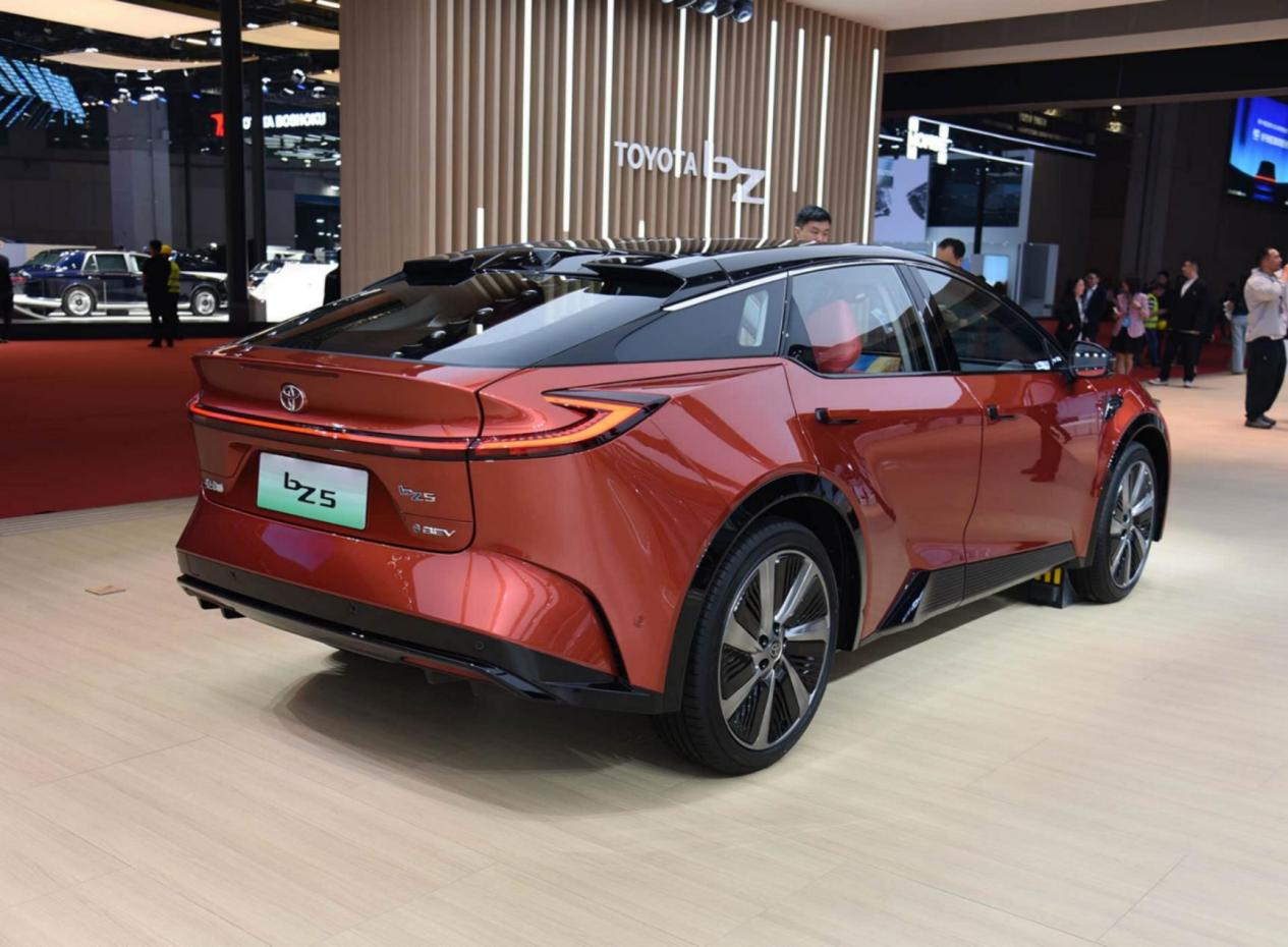 6月小鹏、零跑、丰田、奥迪、沃尔沃齐发力，15万一堆新车！