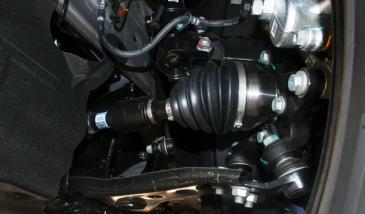 方盒子的硬派SUV—捷途自由者，2.0T+8AT匹配四驱，售9.99万起