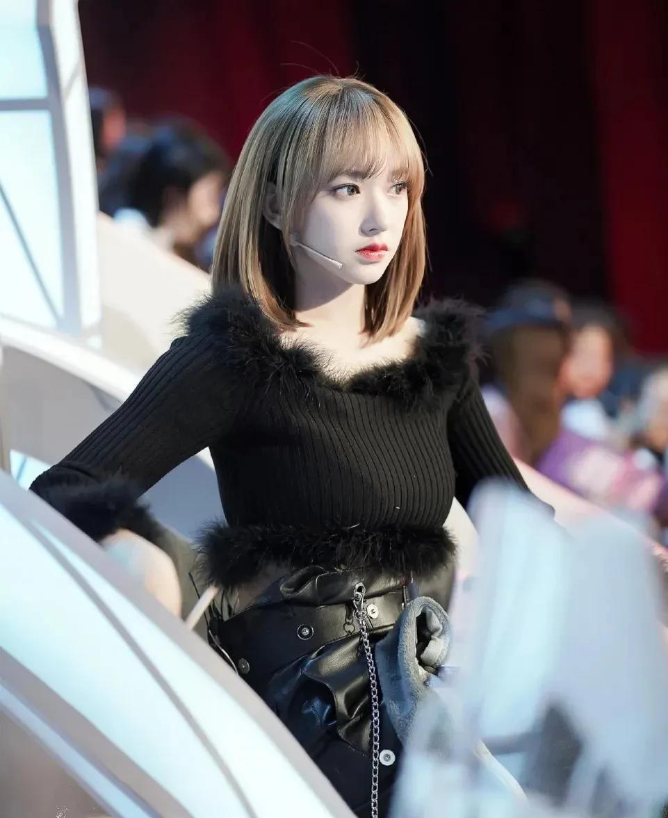 “奶潇”昵称背后,甜蜜的秘密谁能扛住?