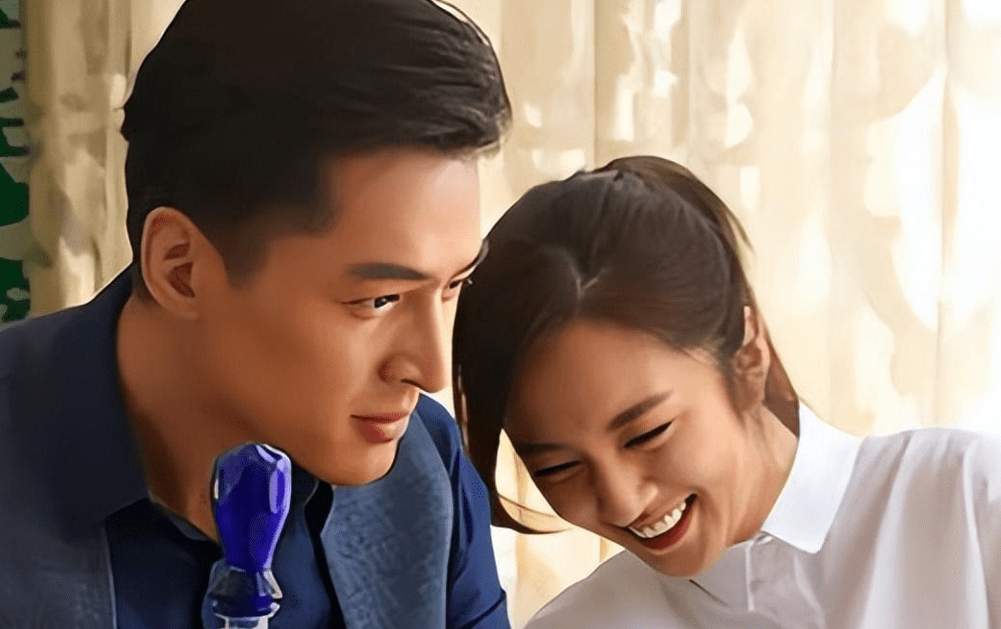 长相普通的黄曦宁，为何可以拿下男神胡歌呢？网友的评价很扎心