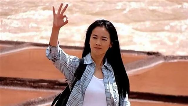 她是孙红雷初恋,被陈道明“同居”多年,今嫁大20岁大叔