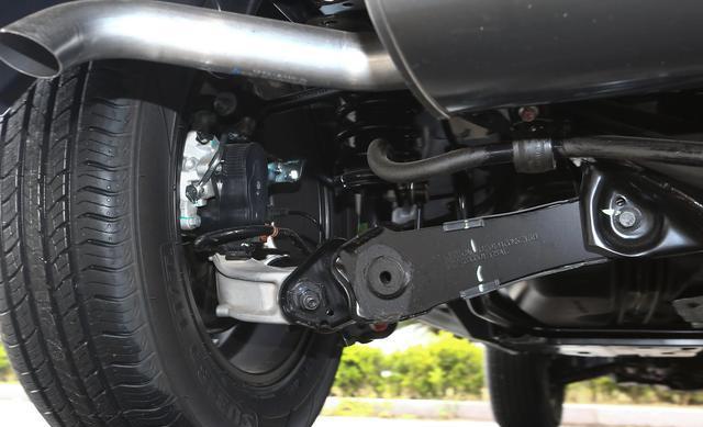 建议普通家庭开经济型车，可以看看这两款，三大件可靠跑高速不飘