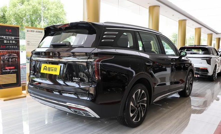 1102km续航+全系四驱，67座灵活空间，家用商用考虑这款插混SUV