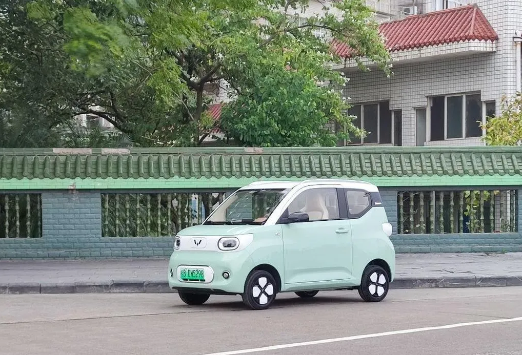 小城市买个五菱宏光mini上下班代步，可行吗