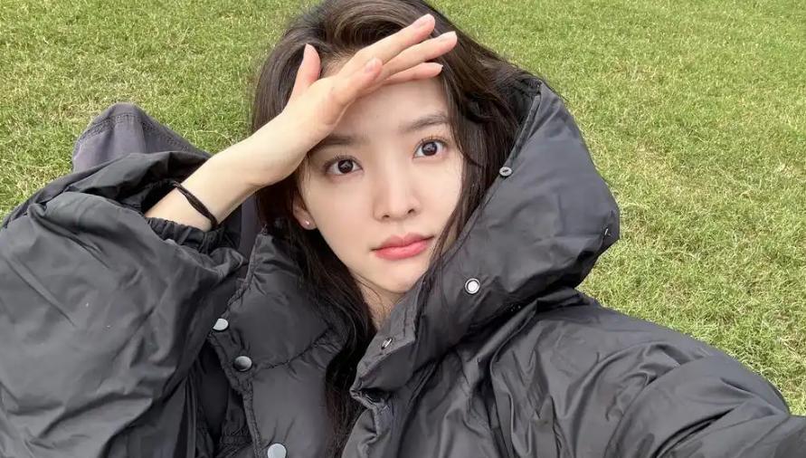 白敬亭新剧《难哄》骂声一片，台词堪比霸道总裁，雷的观众想吐