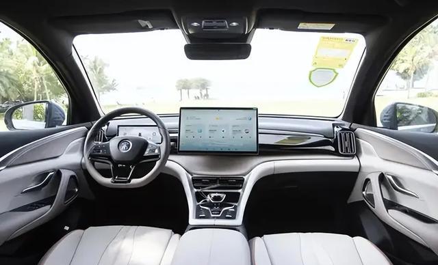 喜欢15万级自动挡SUV，建议买这三款车，三大件过硬，油耗低