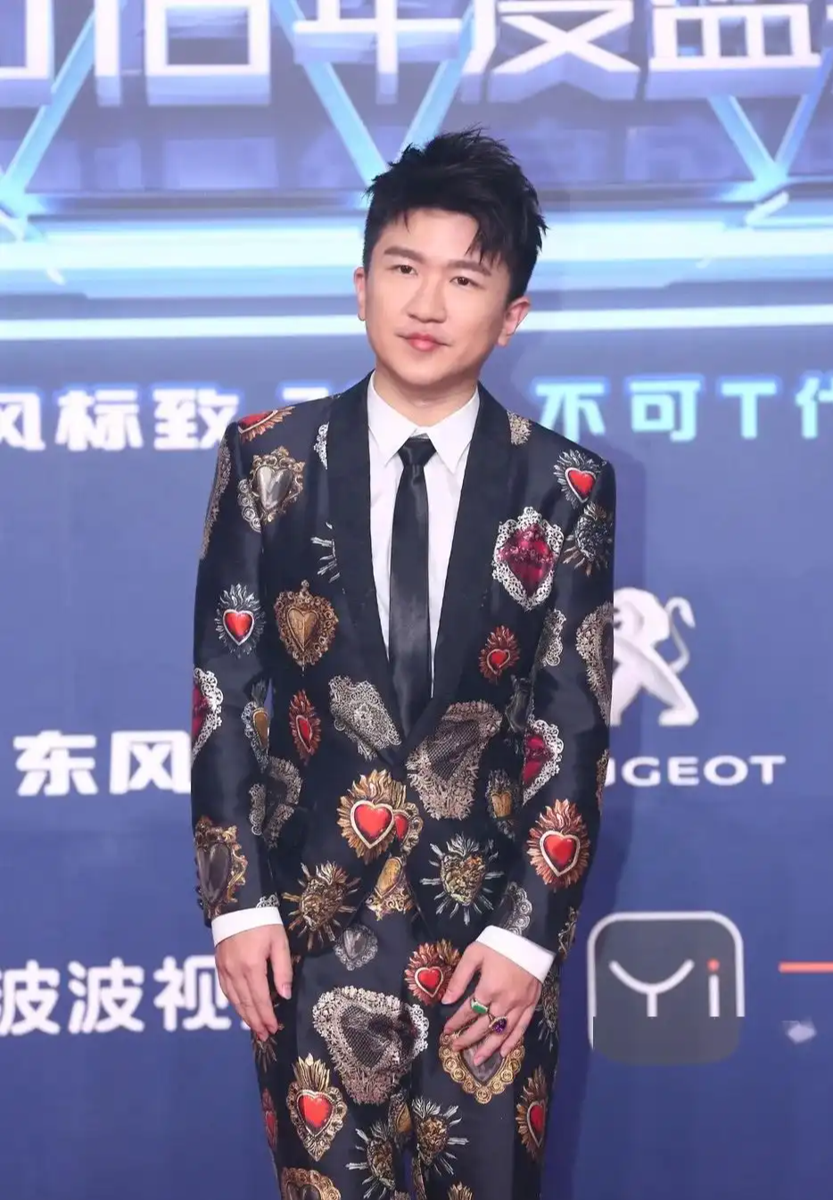 黄毛毛爆锤张大大，杨幂：已绝交！