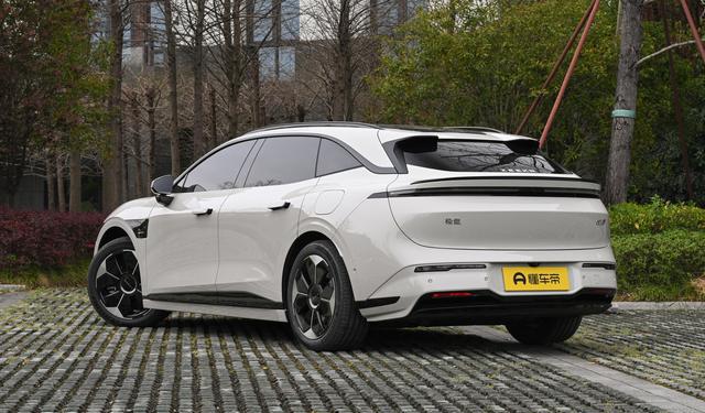 全能猎装车，带你探索山川湖海，邂逅诗和远方-极氪007GT