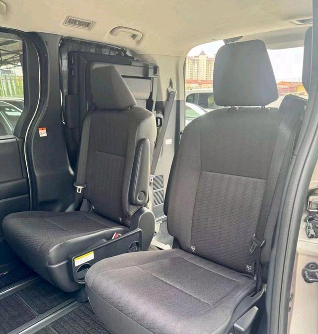 全面升级完毕!丰田NOAH全面竞争本田奥德赛