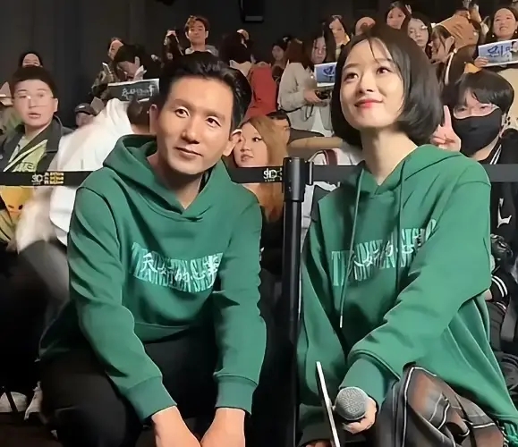 赵丽颖怒骂热搜背后:她的感情史,远比你想的更复杂!