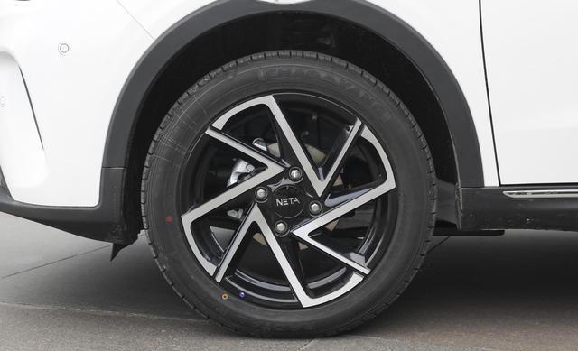 不到9万,续航401km的纯电SUV,配L2级驾辅,哪吒AYA建议这样买