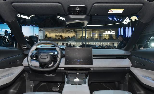 插电式混动中型SUV，配真皮、按摩座椅，香不？