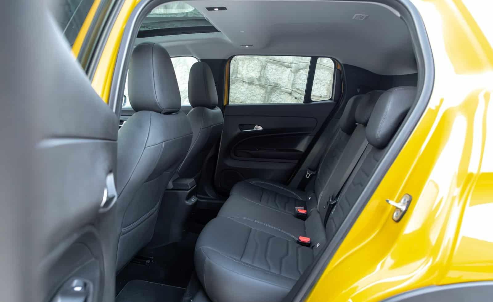 全新吉普Jeep Avenger e-Hybrid：帅气且适合日常使用