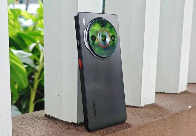 公认零差评的3款中端手机,512G大存储价格新低,六年不卡顿