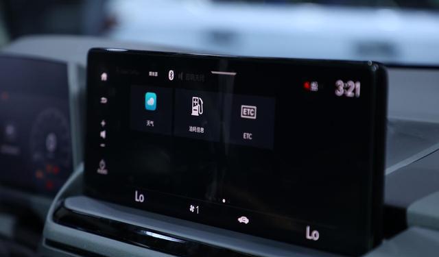 英仕派：运动绅士的优雅宣言，颜值与实力的双重盛宴！