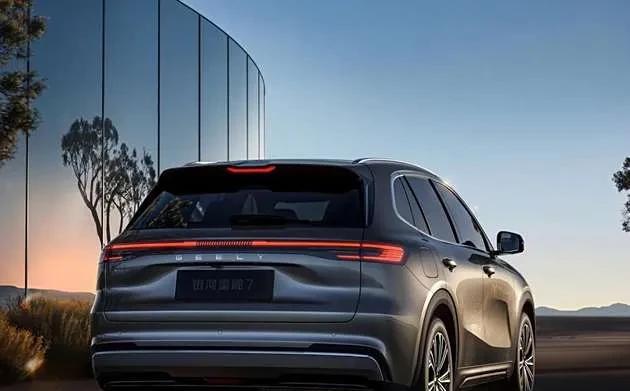 雷神EM-i超级电混，银河星舰7重新定义10万级混动SUV标杆