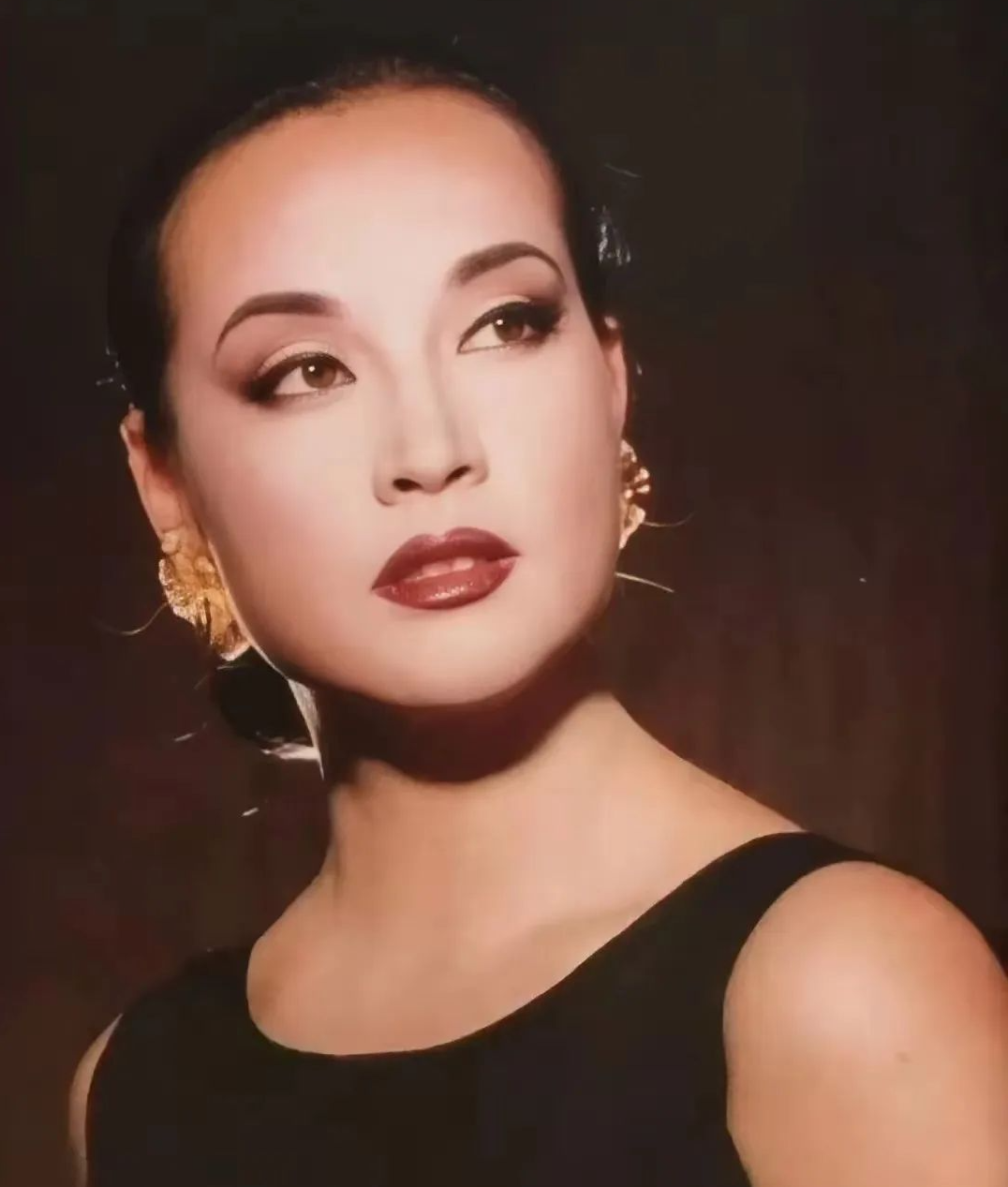 刘晓庆这次被扒了个底朝天的，彻底颠覆了大众对她的固有认知！