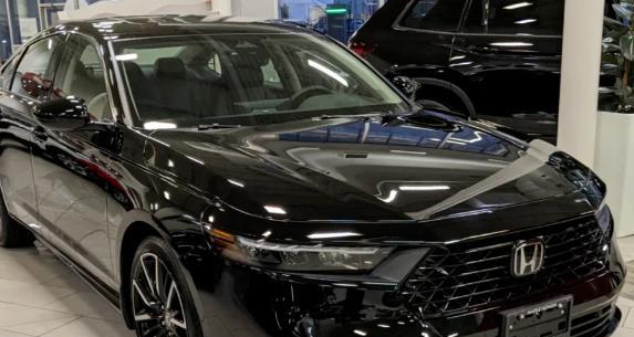 跌至11万!本田价格屠夫终降临,2.0混动爆332马力,大溜背配92油