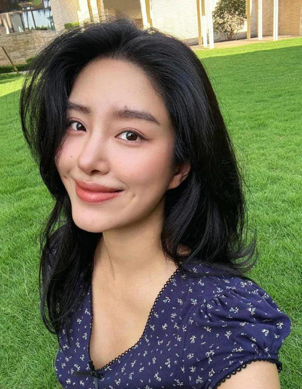 杨采钰破防回怼网友!