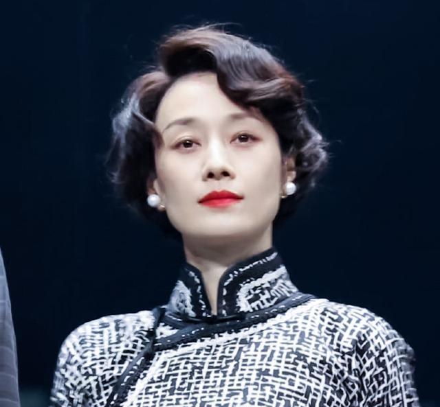 时隔11年,成功反击姚笛的马伊琍,在今年被扒的“底裤”都不剩