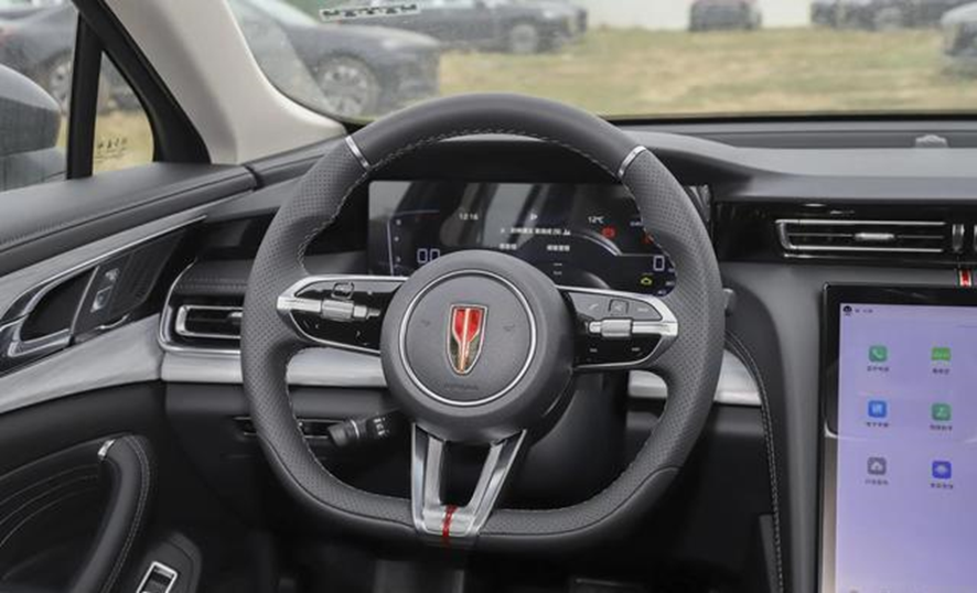 起步15万多，车长近5米，20T+8AT，这豪华中级车，档次高又舒适