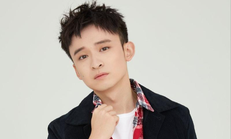 事实证明,31岁的\京圈太子\董子健,早已不是从前的“妈宝男”了