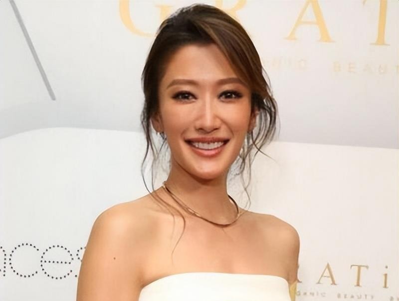 谢婷婷：43岁，情海浮沉，依然闪耀