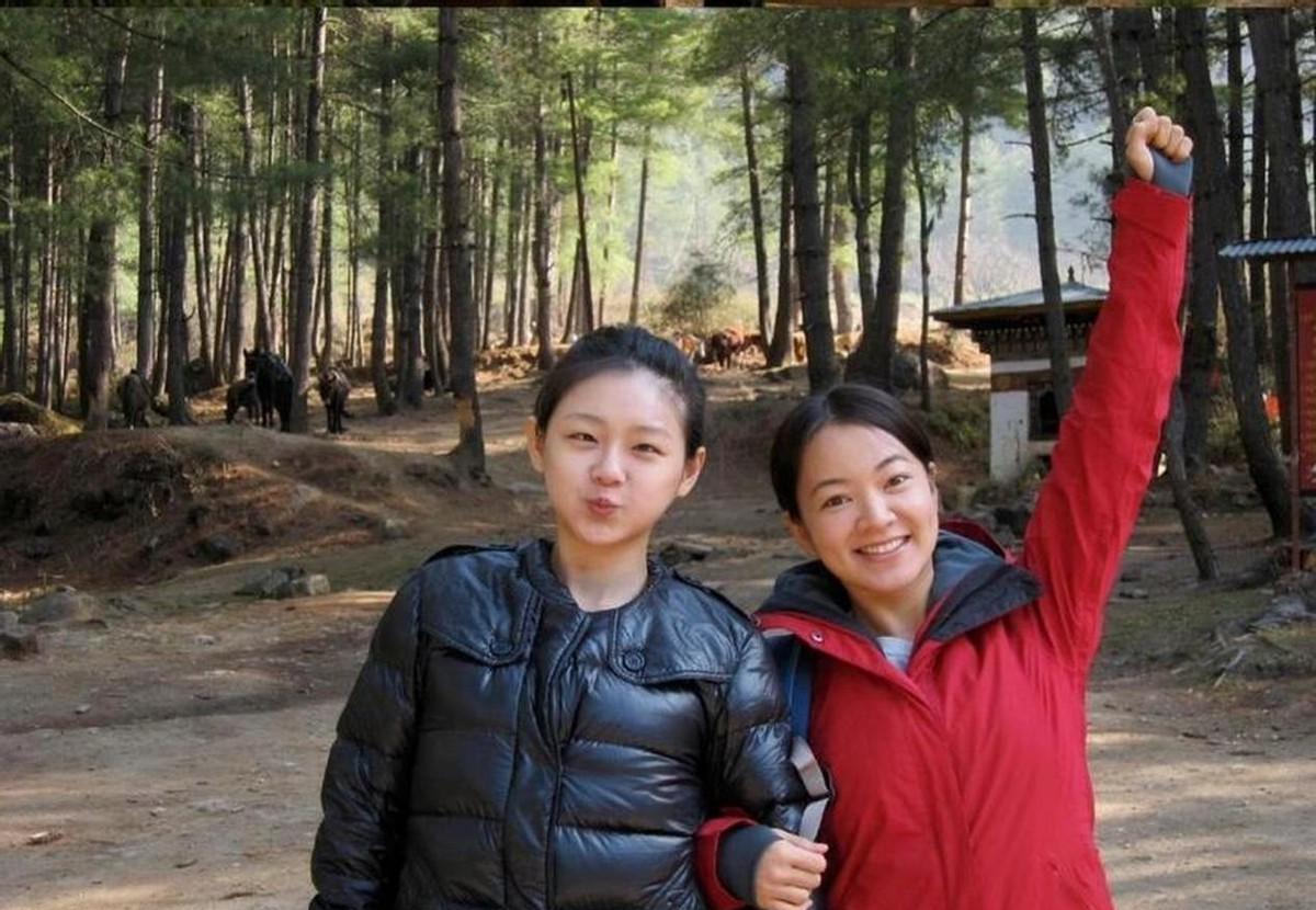 阿雅哽咽谈大S的去世，不仅为小S做了澄清，还使汪小菲更显冤枉