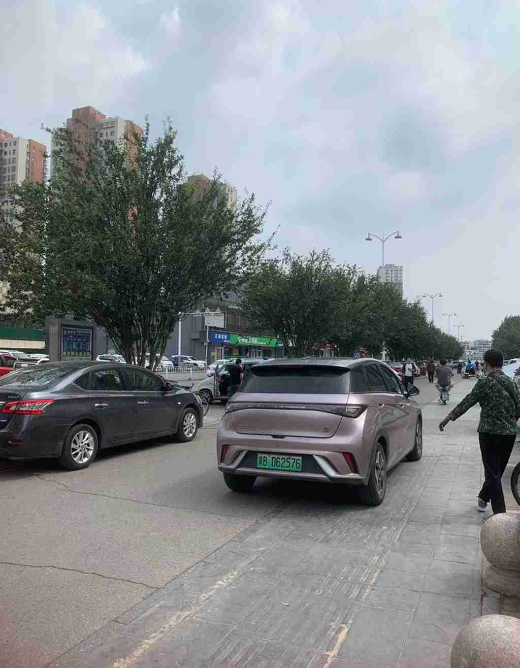 比亚迪海鸥快充技术突破，15分钟充80%，微型车市场洗牌