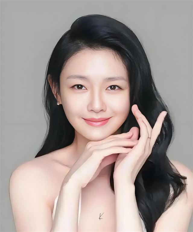 没有对比就没有伤害！大S穷尽一生也永远得不到邓丽君那样的体面